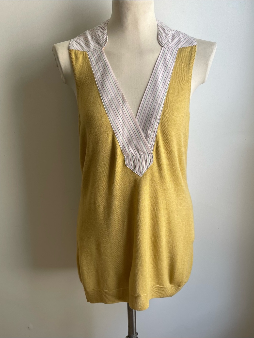 Vintage Y2K HWR Anthropologie Sleeveless Sweater Wool Blend Top Yellow Large